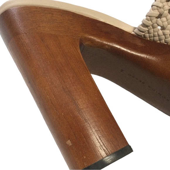 Veronica Beard Guadalupe Woven Leather Wooden-Heel Mules in Shell Women’s Size 8 - Picture 6 of 11